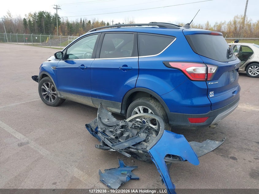 Vin: 1fmcu9hd4juc95977, lot: 3136997, ford escape sel 20183