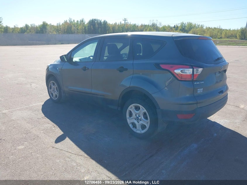 Vin: 1fmcu0f78hud00536, lot: 3138116, ford escape s 20173