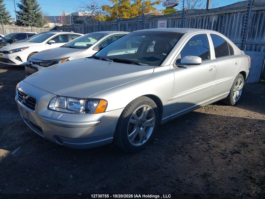 2006 Volvo S60 2.5T, Благотворительность, IAAI, VIN YV1RS592762502899 — фото 2
