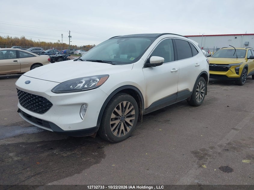 Vin: 1fmcu9dzxlua42098, lot: 3140693, ford escape titanium 20202