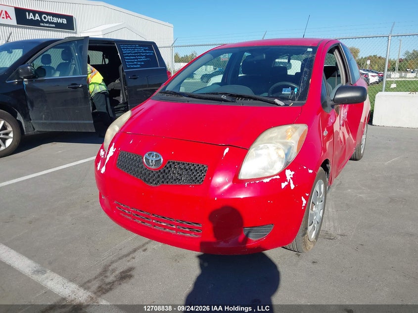 2008 Toyota Yaris Rs, Левый бок, IAAI, VIN JTDJT923885219312 — фото 2