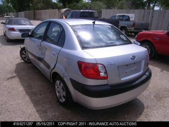 2006 Kia Rio VIN: KNADE123966089120 Lot: 8211287