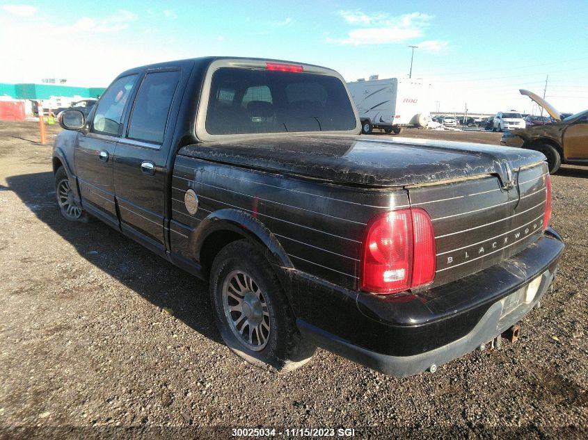 2002 Lincoln Blackwood VIN: 5LTEW05A92KJ00768 Lot: 30025034