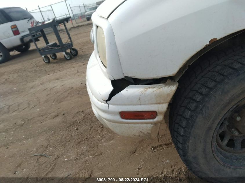 2003 Chevrolet Tracker VIN: 2CNBJ13CX36942176 Lot: 30031790