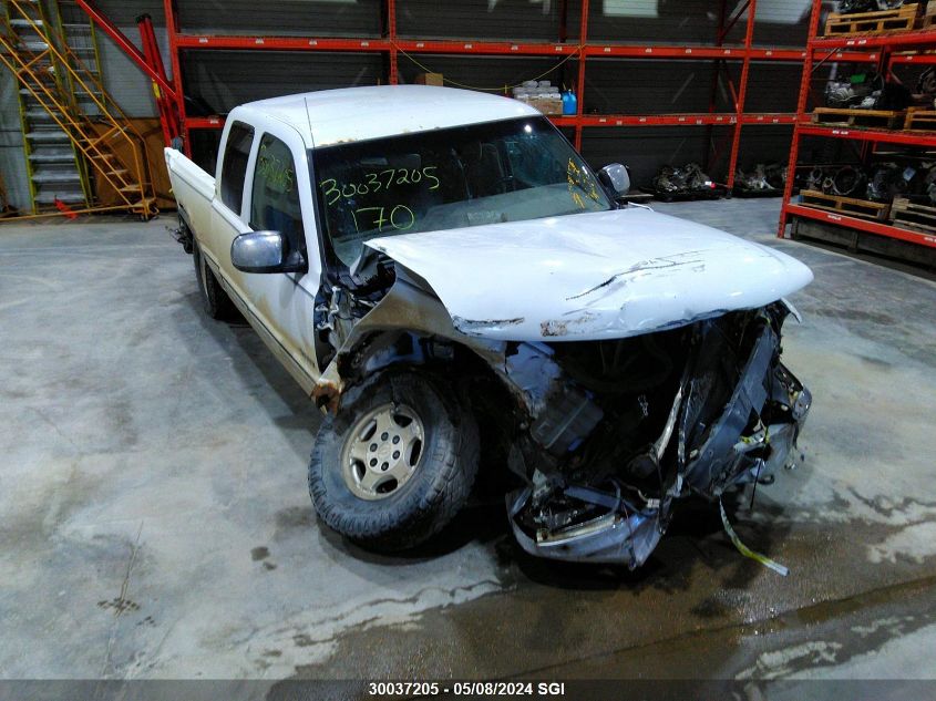 2000 Chevrolet Silverado K1500 VIN: 1GCEK19TXYE137903 Lot: 30037205