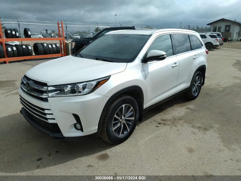 2019 Toyota Highlander Se/Xle VIN: 5TDJZRFH0KS601162 Lot: 30036066