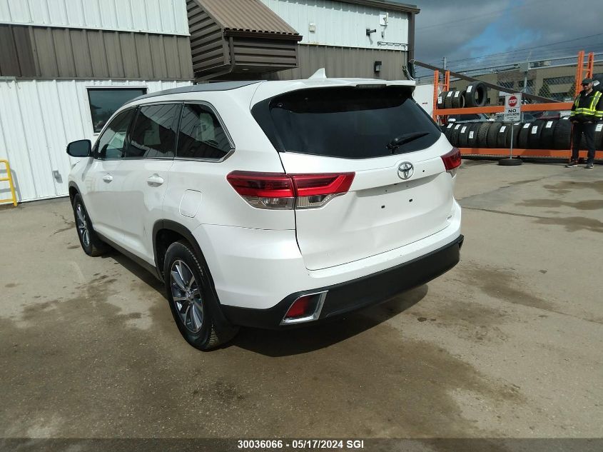 2019 Toyota Highlander Se/Xle VIN: 5TDJZRFH0KS601162 Lot: 30036066