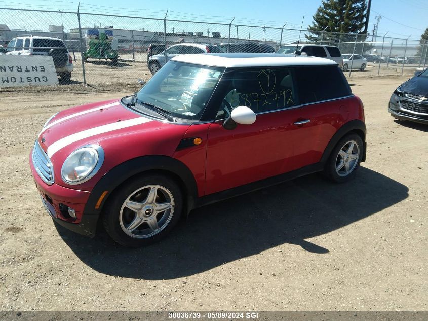 2009 Mini Cooper VIN: WMWMF335X9TW70169 Lot: 30036739