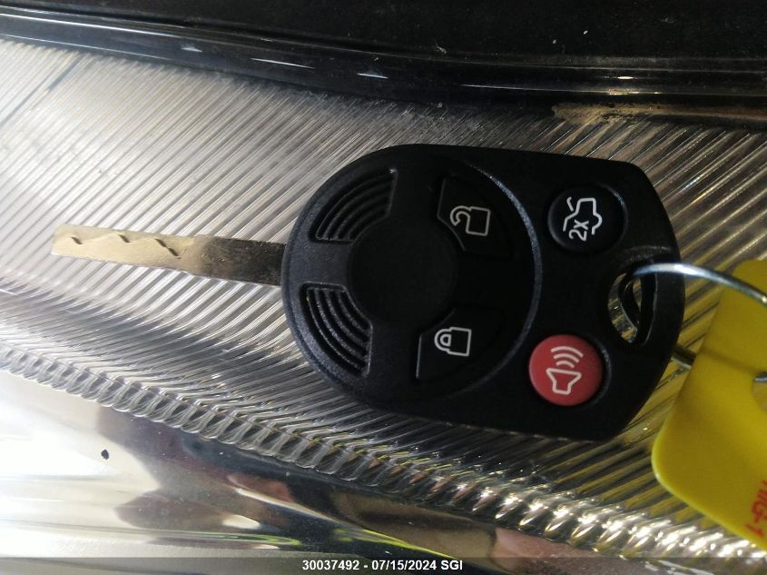 2018 Ford Escape Sel VIN: 1FMCU9H96JUB77053 Lot: 30037492