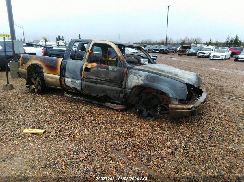 2005 Chevrolet Silverado K1500 VIN: 2GCEK19B551380717 Lot: 30037242