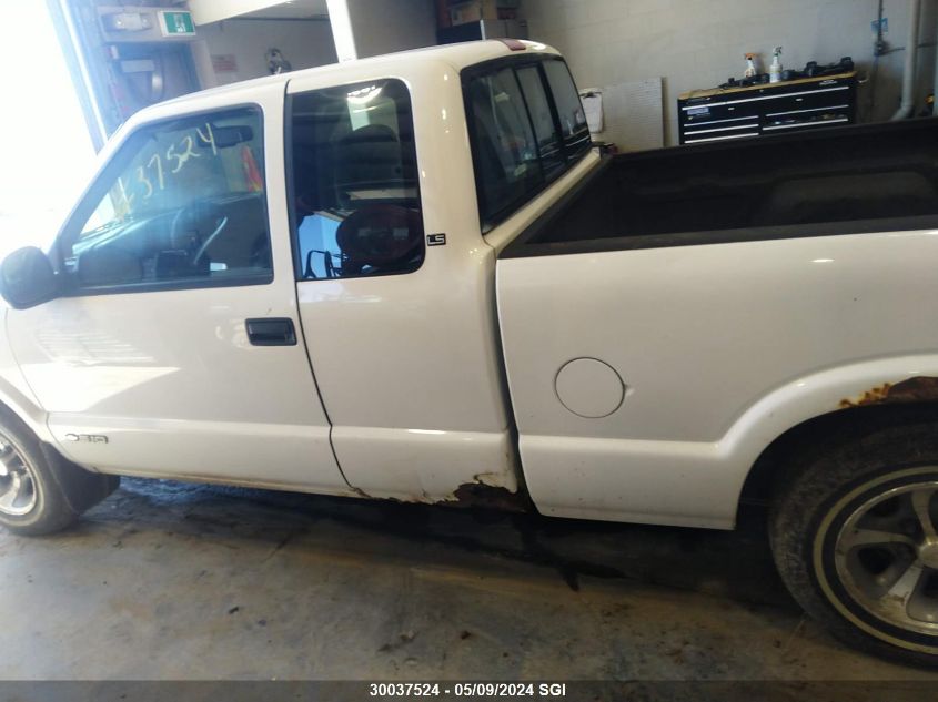 1998 Chevrolet S Truck S10 VIN: 1GCCS1948WK214850 Lot: 30037524