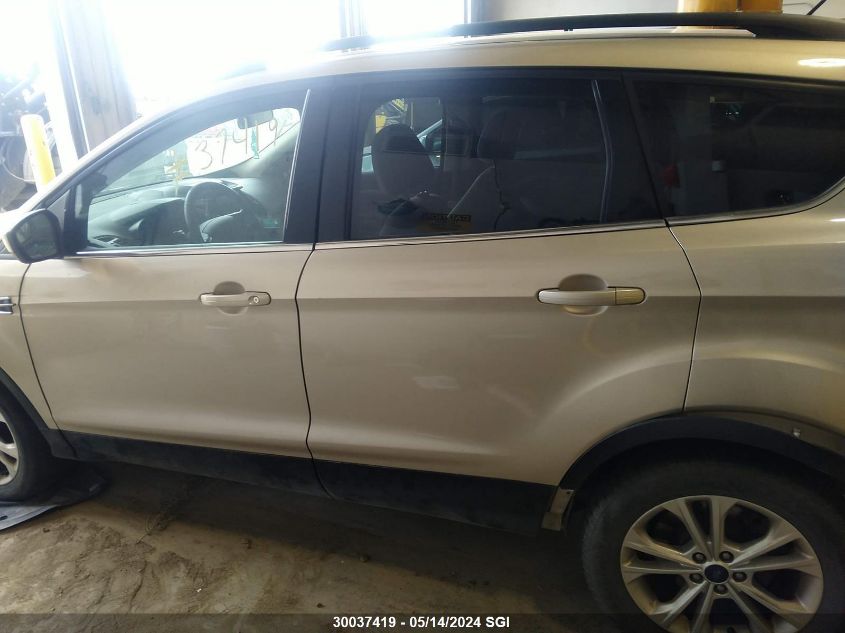 2017 Ford Escape Se VIN: 1FMCU9G99HUE99584 Lot: 30037419