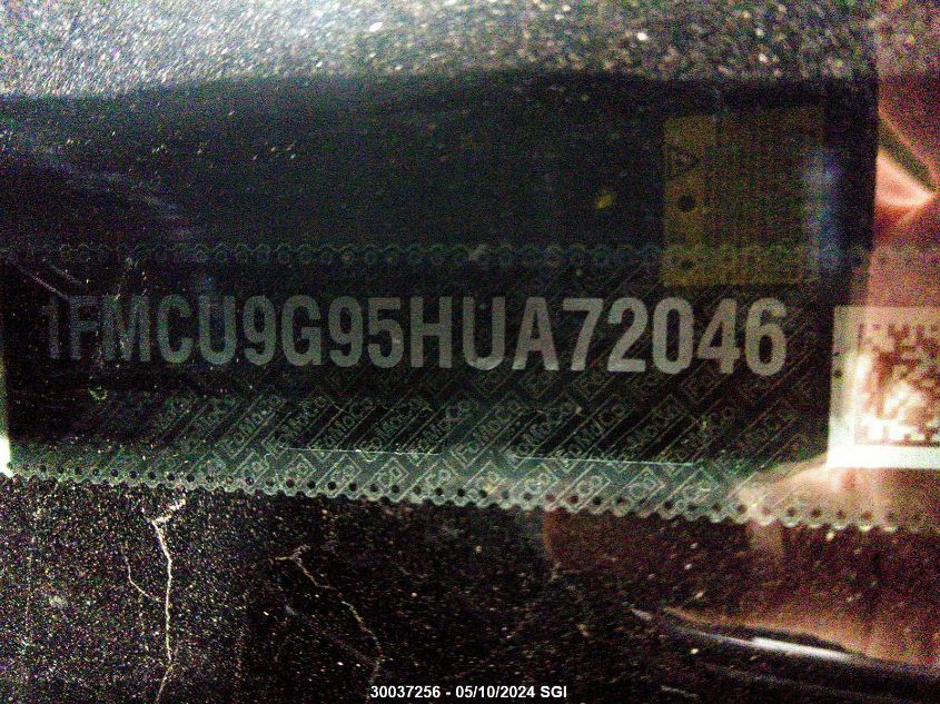 2017 Ford Escape Se VIN: 1FMCU9G95HUA72046 Lot: 30037256