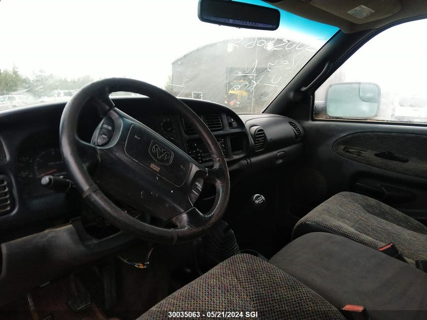 2001 Dodge Ram 2500 VIN: 1B7KF23711J595772 Lot: 30035063