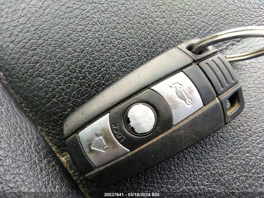 2007 BMW 530 Xi VIN: WBANF73587CU25637 Lot: 30037641