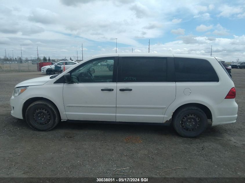 2011 Volkswagen Routan S VIN: 2V4RW4DG3BR728219 Lot: 30038051