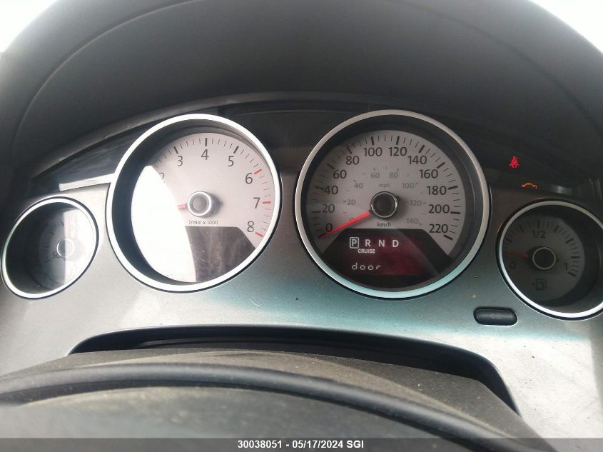 2011 Volkswagen Routan S VIN: 2V4RW4DG3BR728219 Lot: 30038051