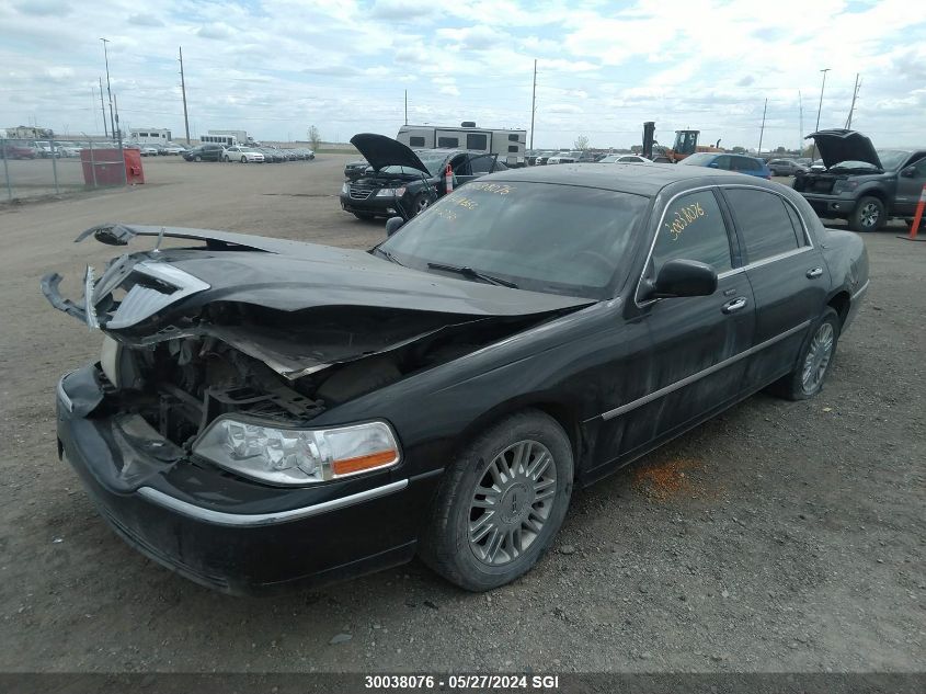 2007 Lincoln Town Car Signature Limited VIN: 1LNHM82W37Y608660 Lot: 30038076