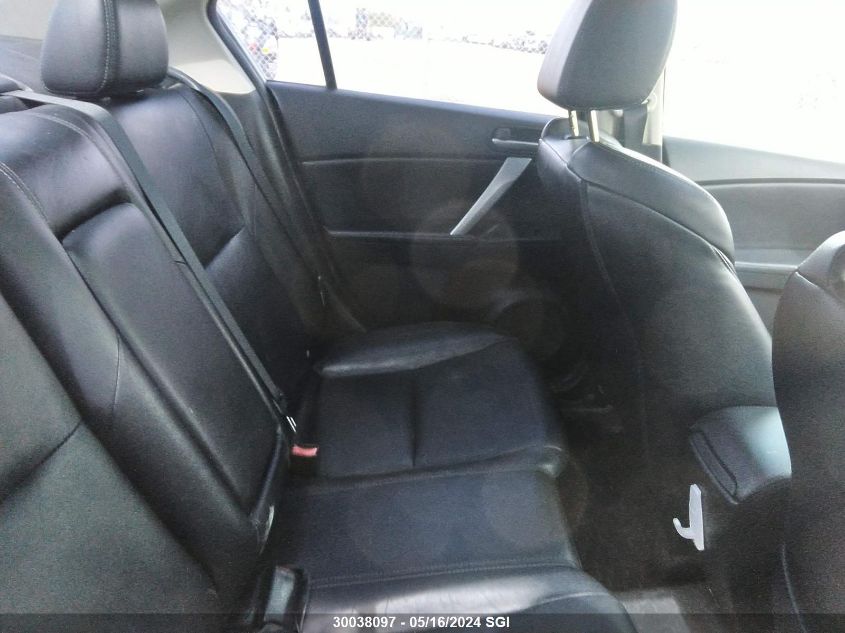 2011 Mazda 3 S VIN: JM1BL1W50B1380849 Lot: 30038097