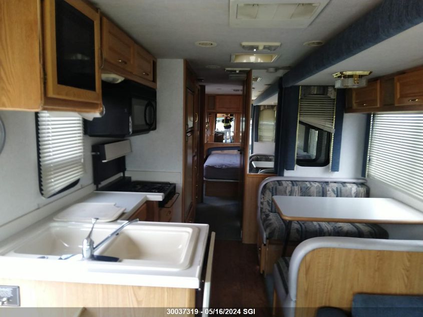 1999 Ford F550 Super Duty Stripped Chass VIN: 3FCNF53S9XJA20285 Lot: 30037319