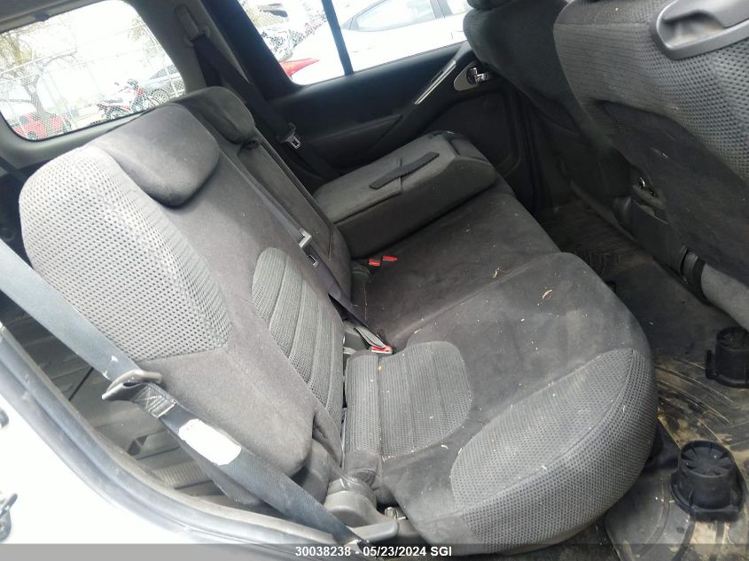 2005 Nissan Pathfinder Le/Se/Xe VIN: 5N1AR18WX5C700523 Lot: 30038238