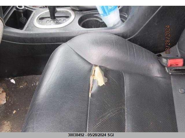 2006 Ford Escape Limited VIN: 1FMYU94176KC32635 Lot: 30038492