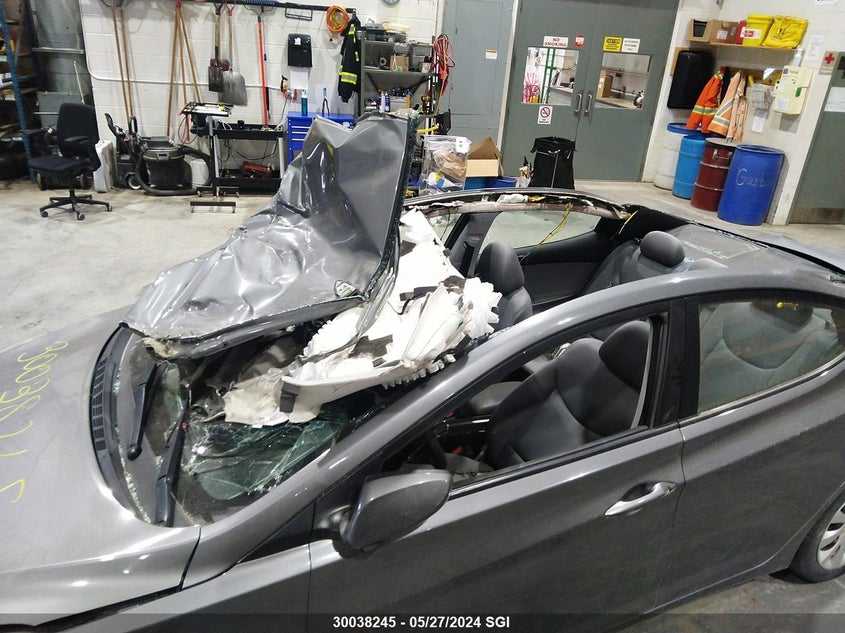 2013 Hyundai Elantra Gls/Limited VIN: 5NPDH4AE1DH200647 Lot: 30038245