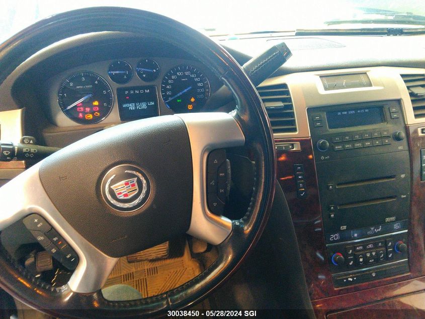 2007 Cadillac Escalade Luxury VIN: 1GYFK63837R364499 Lot: 30038450