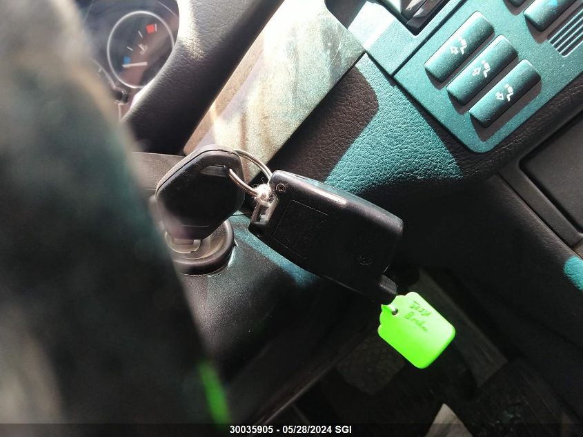 2004 BMW 330 I VIN: WBAEV53444KM33590 Lot: 30035905