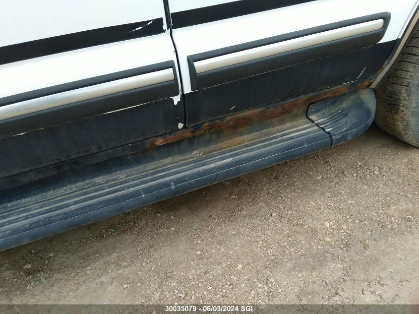 1998 Chevrolet Blazer VIN: 1GNDT13W0W2254598 Lot: 30035079