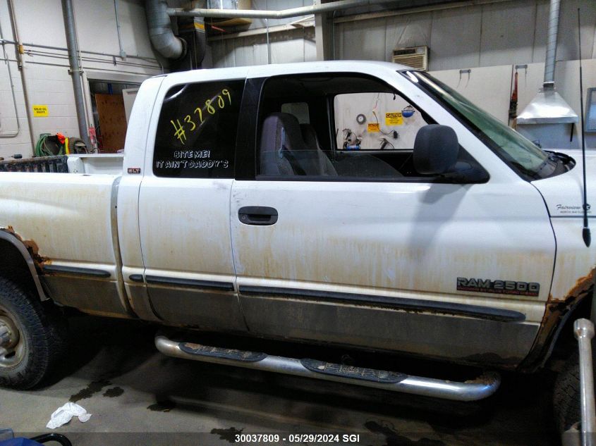 1998 Dodge Ram 2500 VIN: 1B7KF236XWJ204679 Lot: 30037809