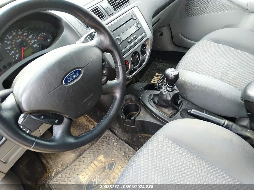 2005 Ford Focus Zx3 VIN: 3FAFP31N45R116803 Lot: 30038777