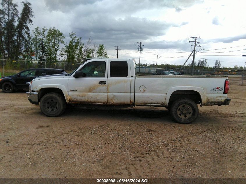 2006 Chevrolet Silverado K3500 VIN: 1GCHK39U06E211523 Lot: 30038098