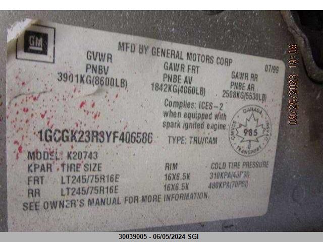 2000 Chevrolet Gmt-400 K2500 VIN: 1GCGK23R3YF406586 Lot: 30039005