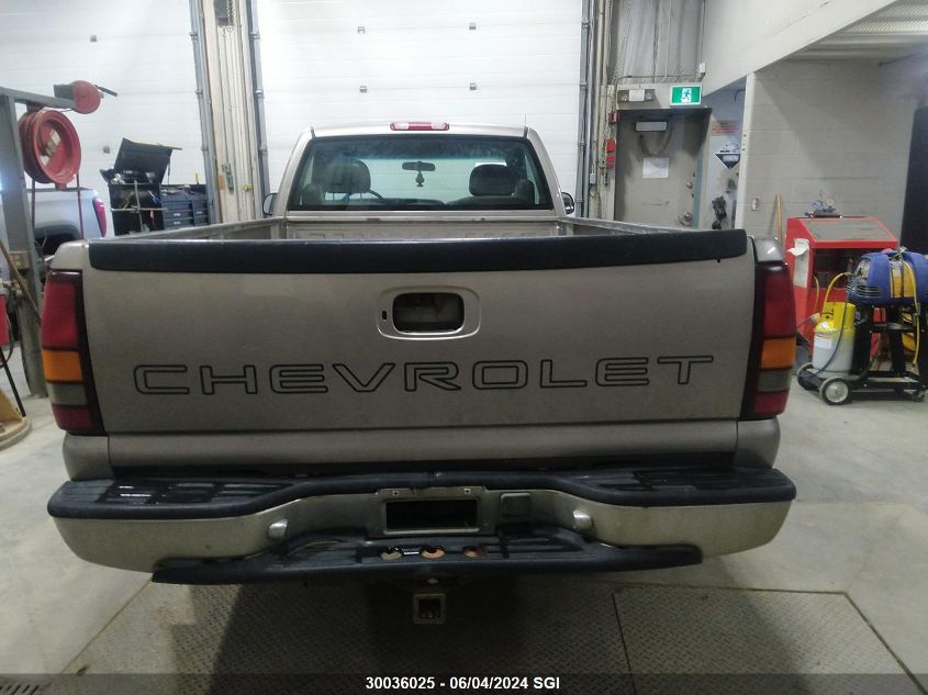 2000 Chevrolet Silverado C1500 VIN: 1GCEC14T1YE142301 Lot: 30036025