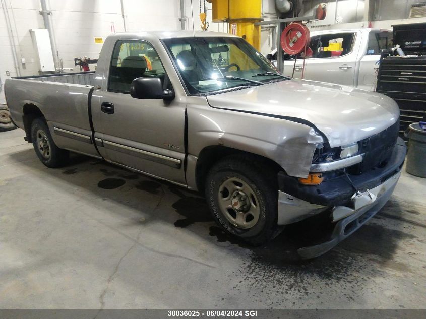 2000 Chevrolet Silverado C1500 VIN: 1GCEC14T1YE142301 Lot: 30036025