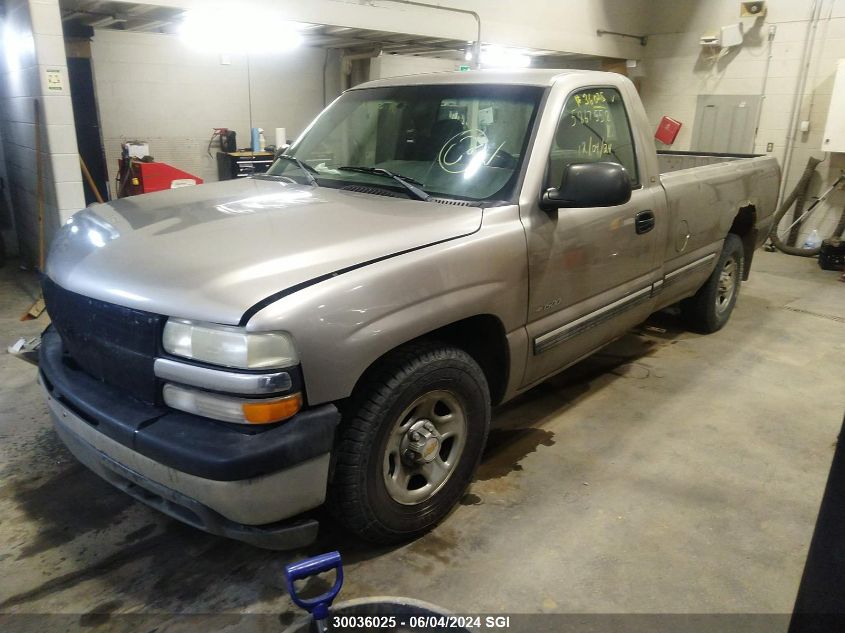 2000 Chevrolet Silverado C1500 VIN: 1GCEC14T1YE142301 Lot: 30036025