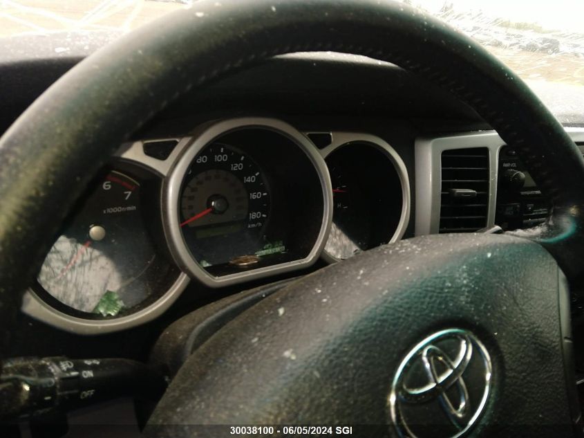 2005 Toyota 4Runner Sr5/Sport VIN: JTEBU14R058032981 Lot: 30038100