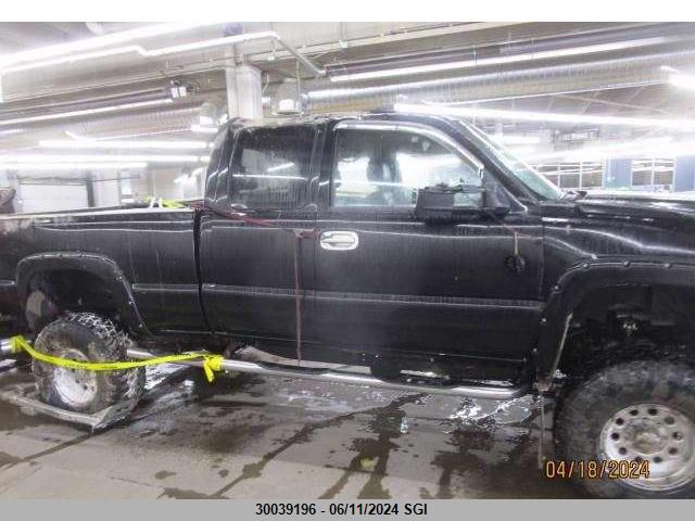 2004 Chevrolet Silverado K2500 Heavy Duty VIN: 1GCHK29244E360457 Lot: 30039196