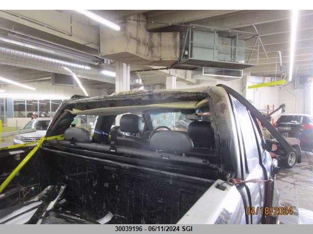 2004 Chevrolet Silverado K2500 Heavy Duty VIN: 1GCHK29244E360457 Lot: 30039196