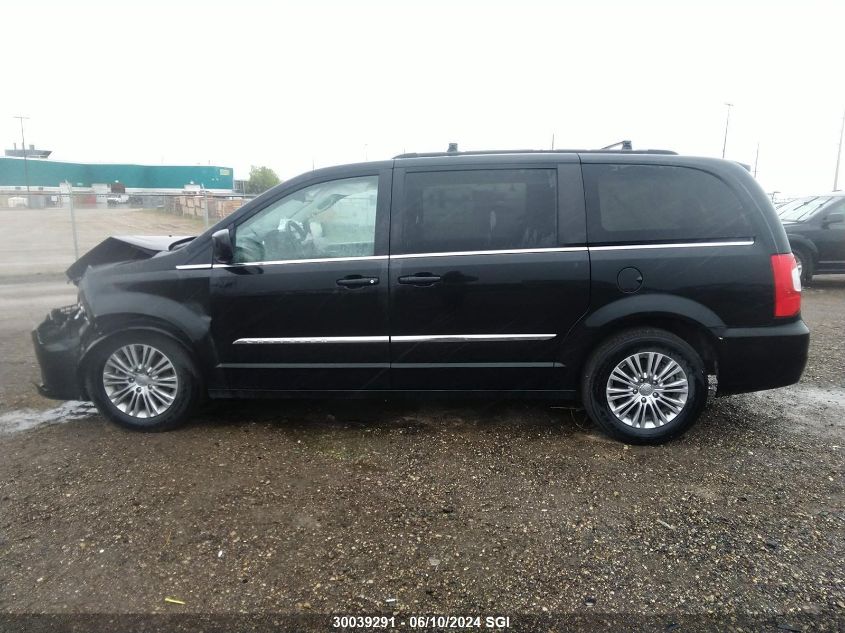 2015 Chrysler Town & Country Touring L VIN: 2C4RC1CG7FR501656 Lot: 30039291