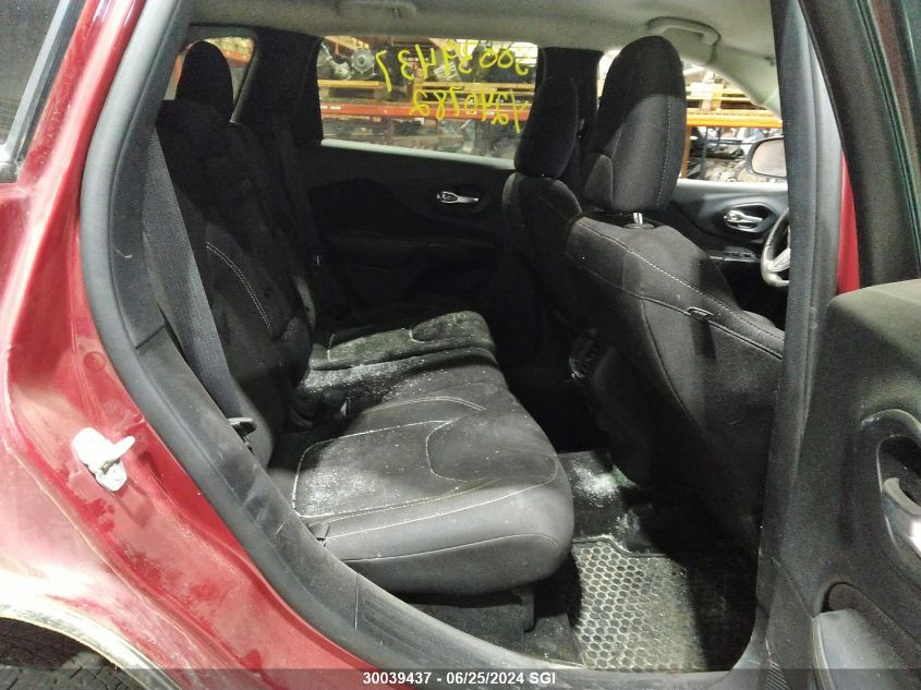 2016 Jeep Cherokee Latitude VIN: 1C4PJMCS3GW166228 Lot: 30039437