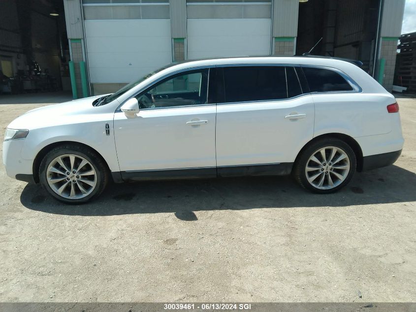 2011 Lincoln Mkt VIN: 2LMHJ5AT7BBJ54504 Lot: 30039461