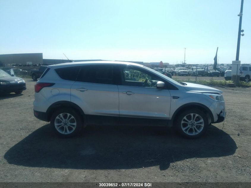 2019 Ford Escape Se VIN: 1FMCU9GD8KUB35023 Lot: 30039652