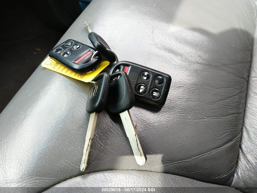 2008 Honda Odyssey VIN: 5FNRL38648B506923 Lot: 30039619