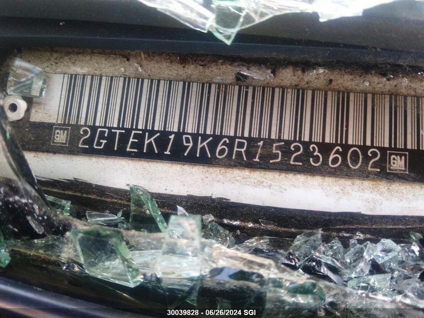 1994 GMC Sierra K1500 VIN: 2GTEK19K6R1523602 Lot: 30039828