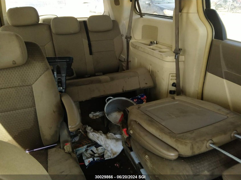 2008 Chrysler Town & Country Touring VIN: 2A8HR54P38R811458 Lot: 30029866