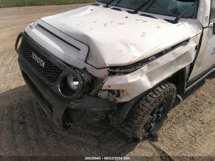 2008 Toyota Fj Cruiser VIN: JTEBU11FX8K031127 Lot: 30038945