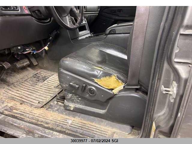 2006 GMC Sierra K2500 Heavy Duty VIN: 1GTHK23D26F235058 Lot: 30039977