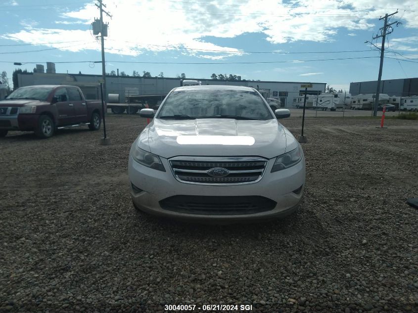 2010 Ford Taurus Sel VIN: 1FAHP2HW7AG105670 Lot: 30040057